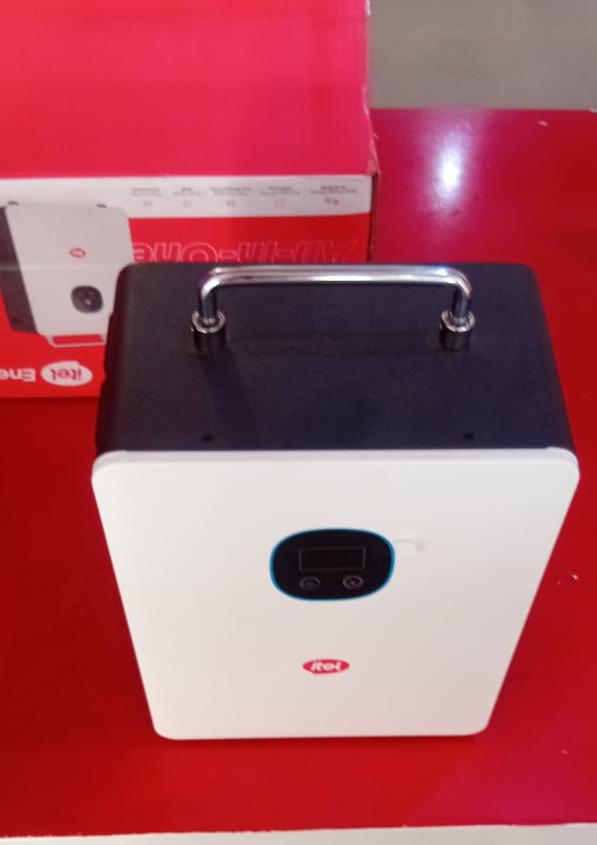 Itel 1kwh solar generator